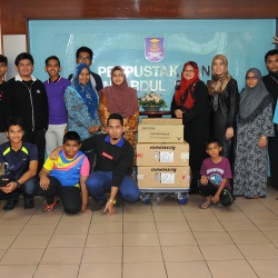 Bhg Perolehan Penyerahan Buku Hadiah ke SM Sains Tengku Muhammad Faris Petra, Kelantan